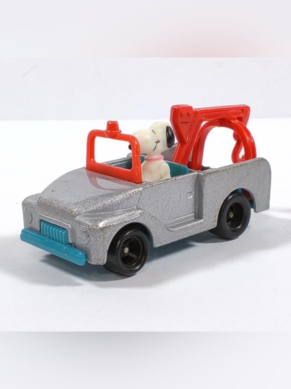 Vintage Snoopy Tow Truck Peanuts 1958 1965 Hong Kong C-23